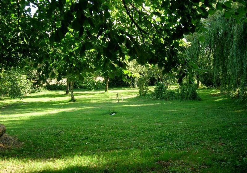 مبيت وإفطار Chambre D Hôtes Ermitage Saint Romble