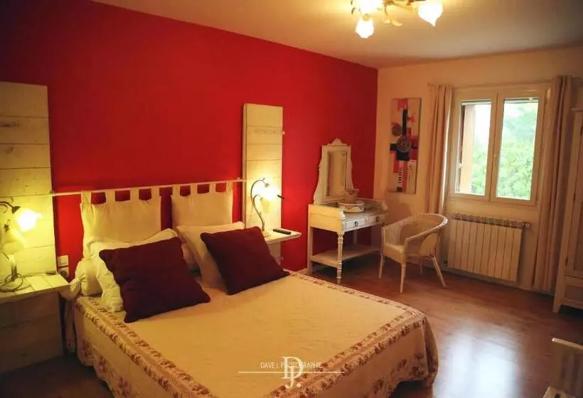 Aamiaismajoitus (B&B) Mas De La Sauline