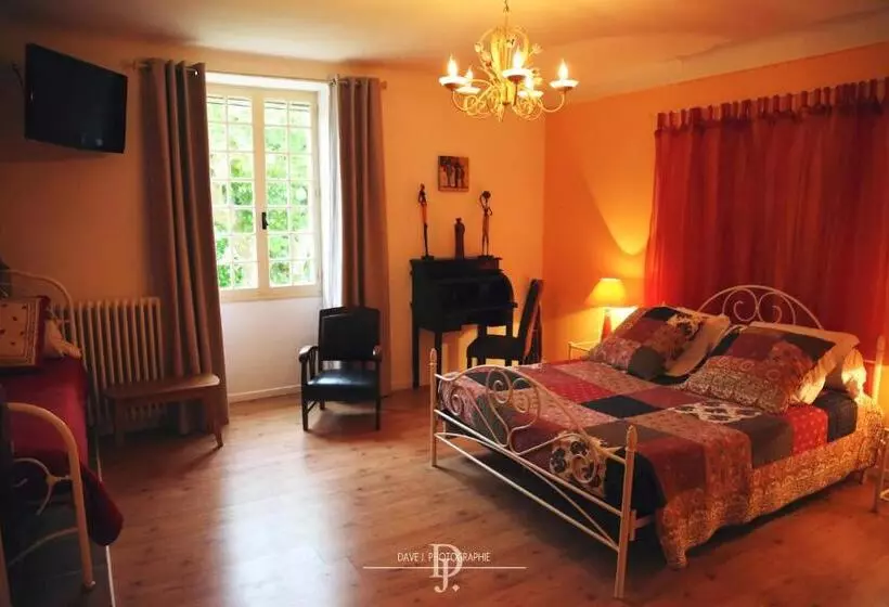 Aamiaismajoitus (B&B) Mas De La Sauline