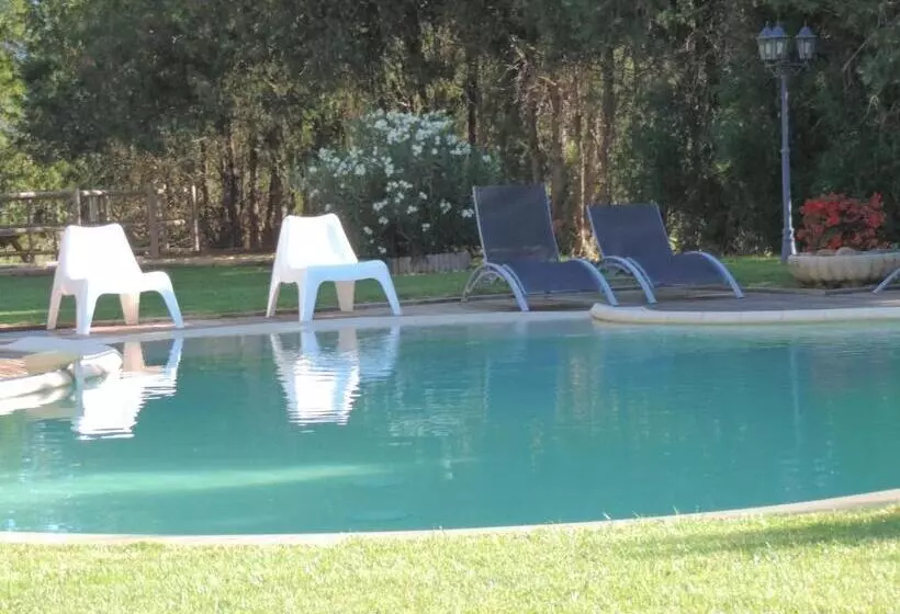 Aamiaismajoitus (B&B) Mas De La Sauline