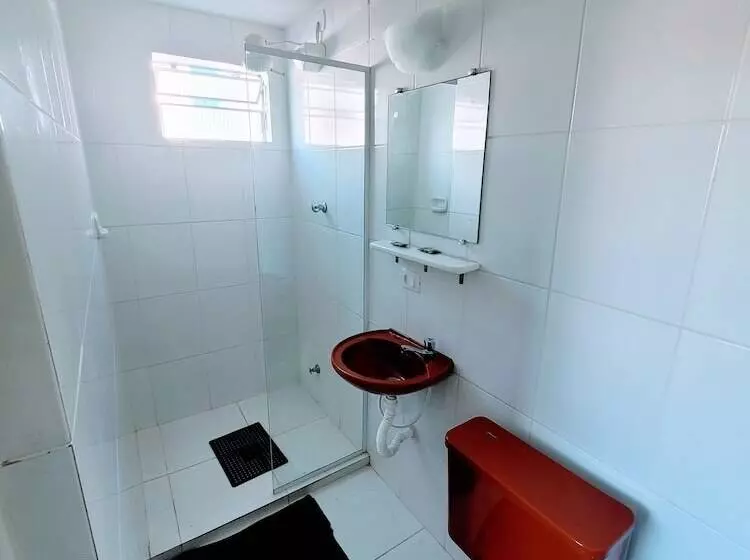 Guarujá Praia Hotel Econômico