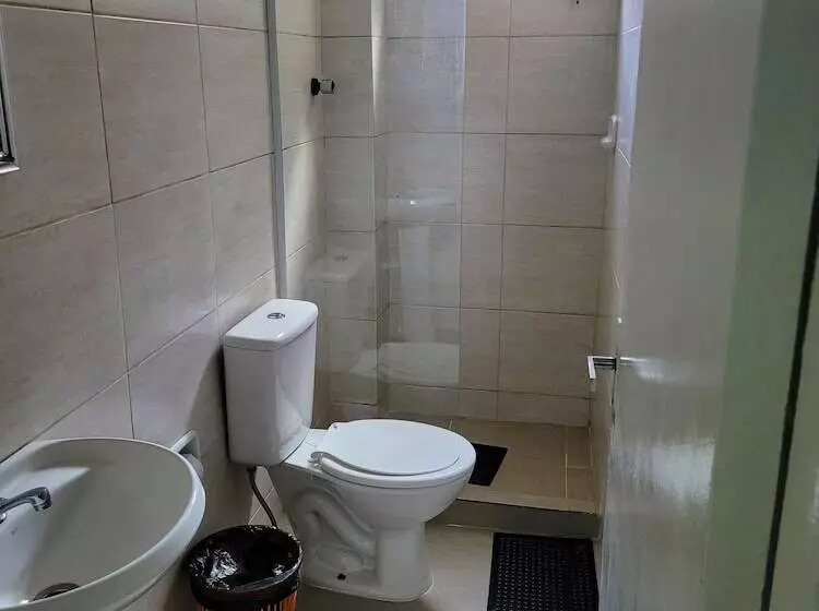 Guarujá Praia Hotel Econômico