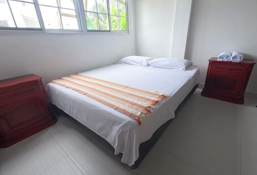 ホテル Posada Shang Giovys