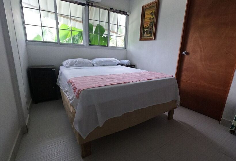 ホテル Posada Shang Giovys