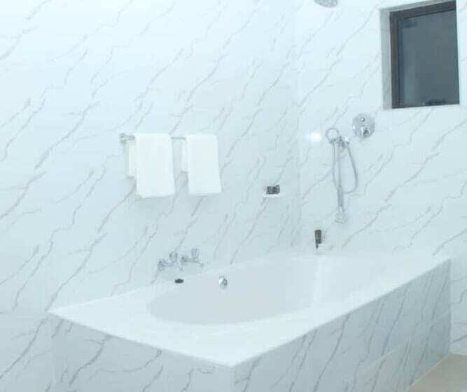 هتل Elawini Lodge In Eswatini