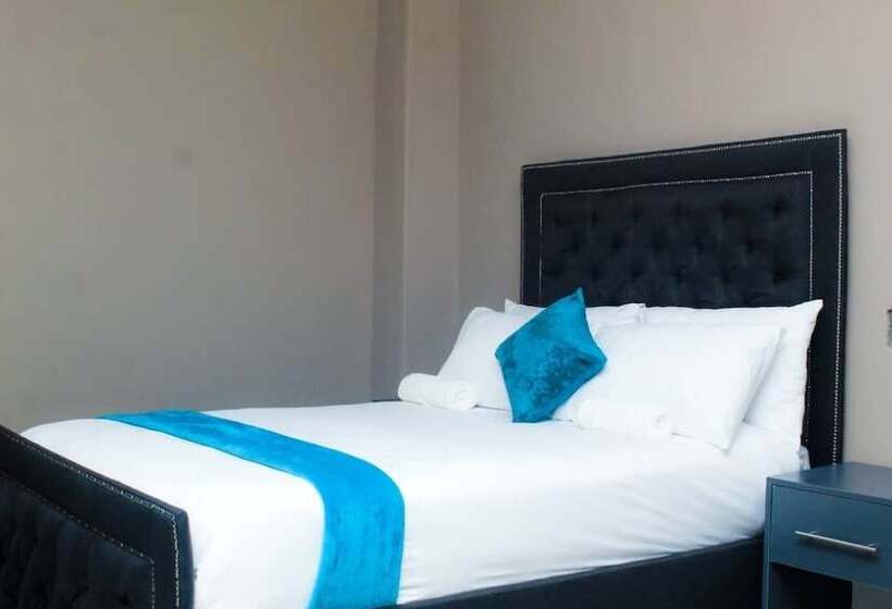 هتل Elawini Lodge In Eswatini