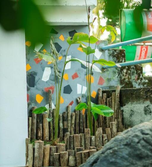 Hotel Hill Rows Estate By Greenescapes