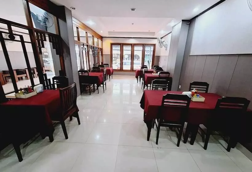 هتل Sinakhone Vientiane