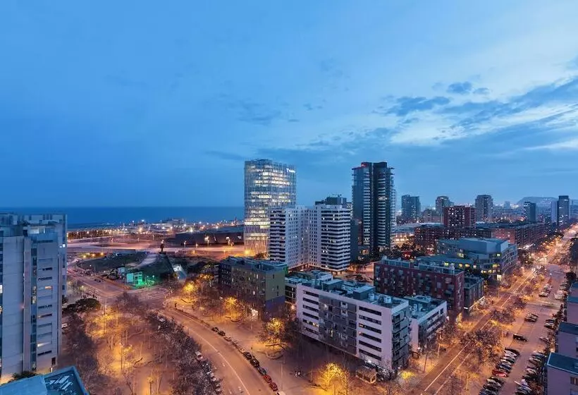 هتل Tembo Barcelona