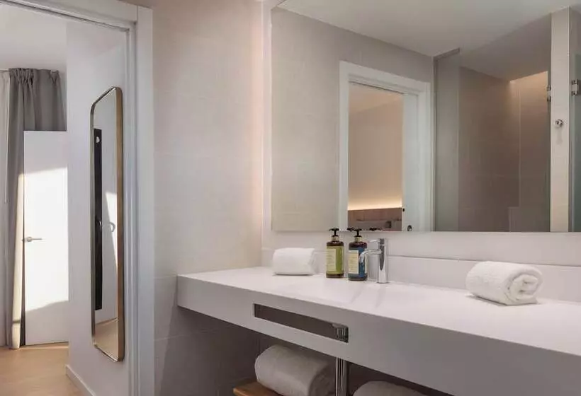 هتل Tembo Barcelona