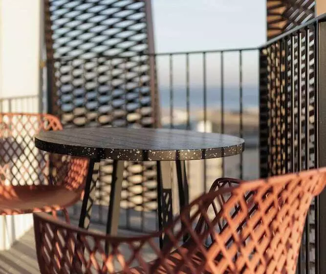 هتل Tembo Barcelona