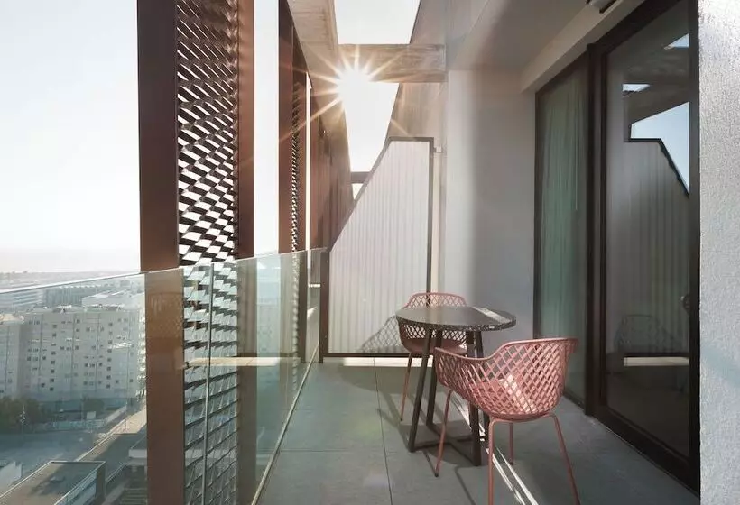 هتل Tembo Barcelona