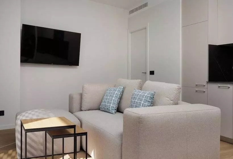 هتل Tembo Barcelona