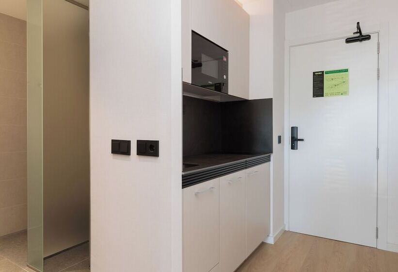 هتل Tembo Barcelona