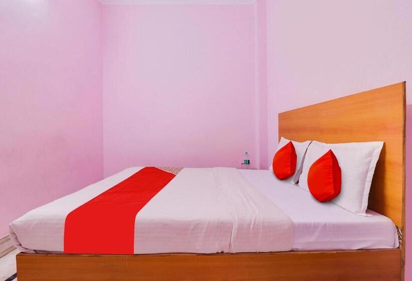 هتل Yug Residency