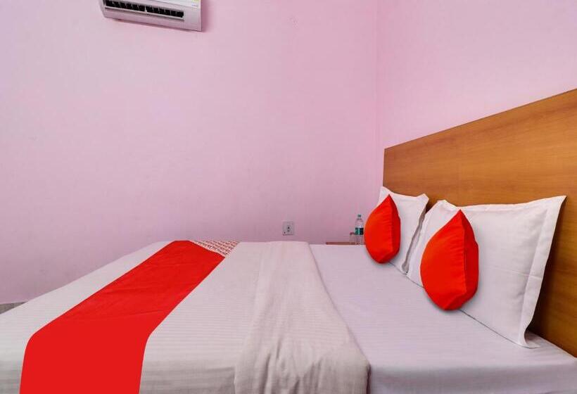 هتل Yug Residency