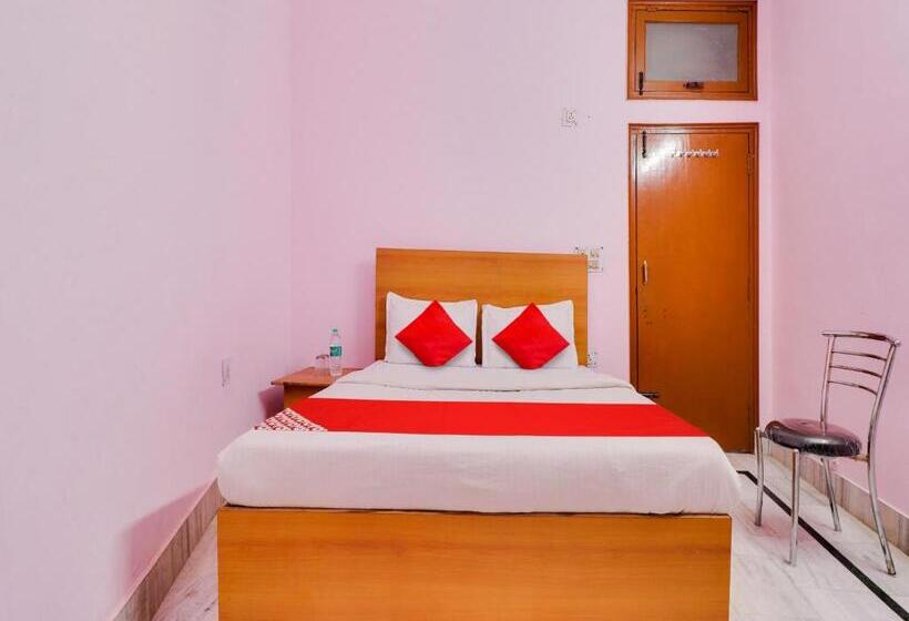 هتل Yug Residency