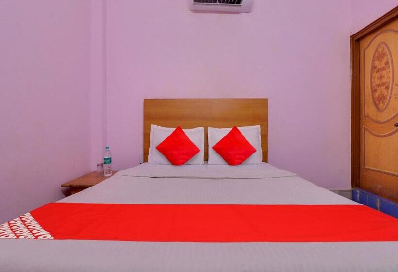 هتل Yug Residency