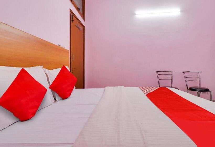 هتل Yug Residency