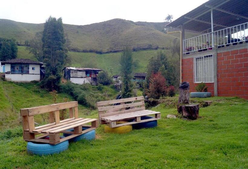 پانسیون Casa Campestre La Guacamaya