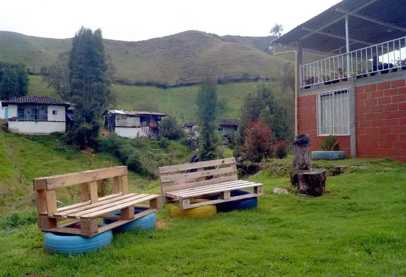 ペンション Casa Campestre La Guacamaya