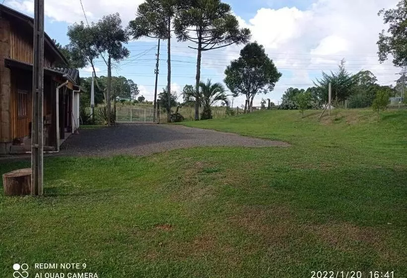 پانسیون Casa Inteira Com Piscina