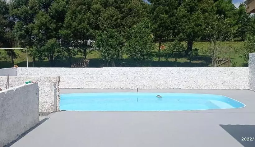 پانسیون Casa Inteira Com Piscina
