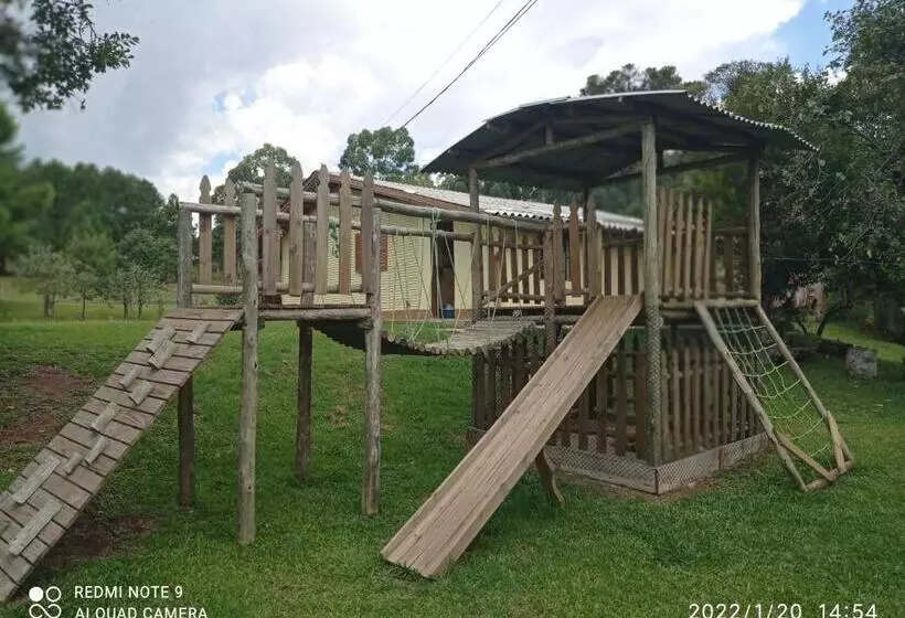 پانسیون Casa Inteira Com Piscina