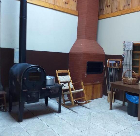 پانسیون Casa Inteira Com Piscina