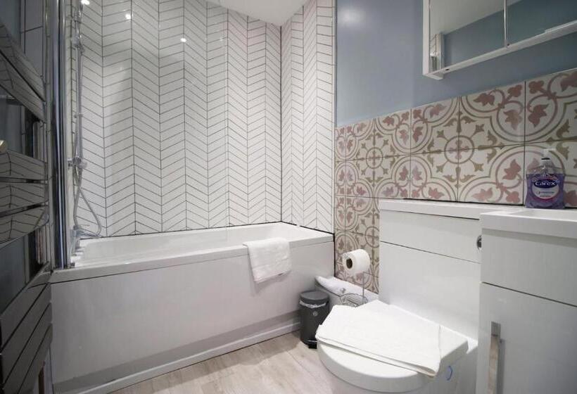 Majatalo Cohost Partners: Perfect Retreat In Bristol