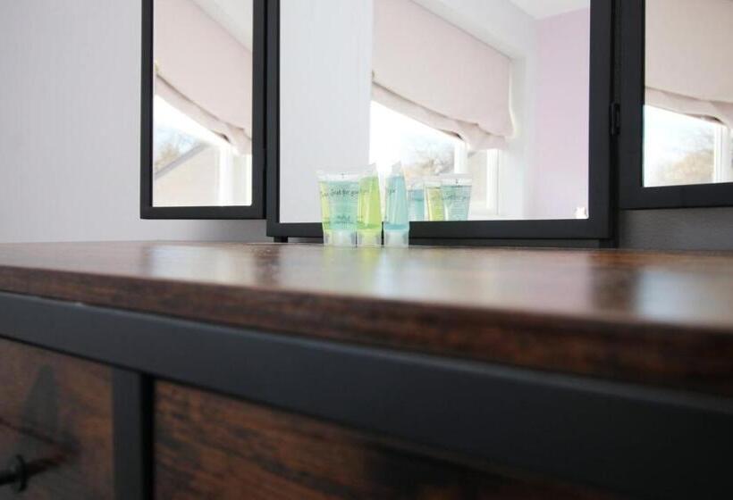 Pensione Cohost Partners: Perfect Retreat In Bristol