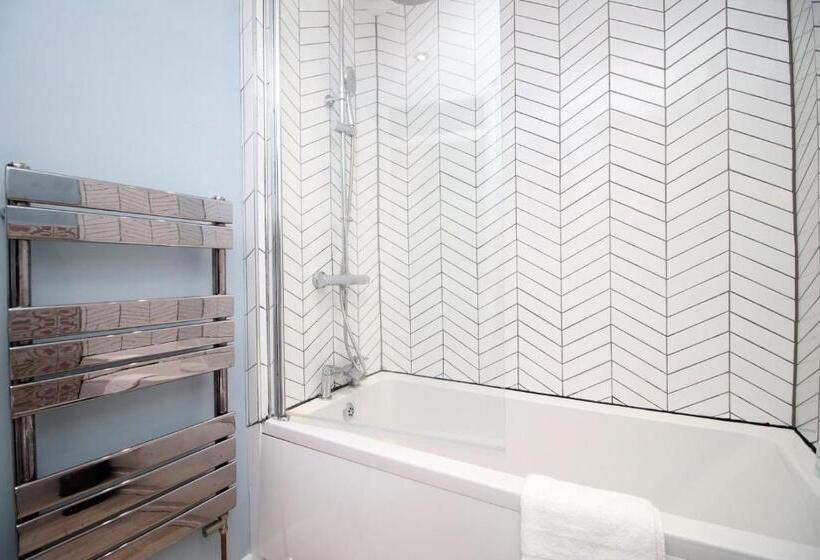 Majatalo Cohost Partners: Perfect Retreat In Bristol