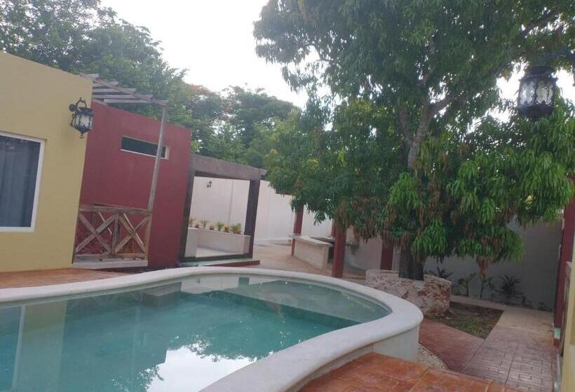 Pensionat Habitacion Kinich En Casa Nicté Há Valladolid