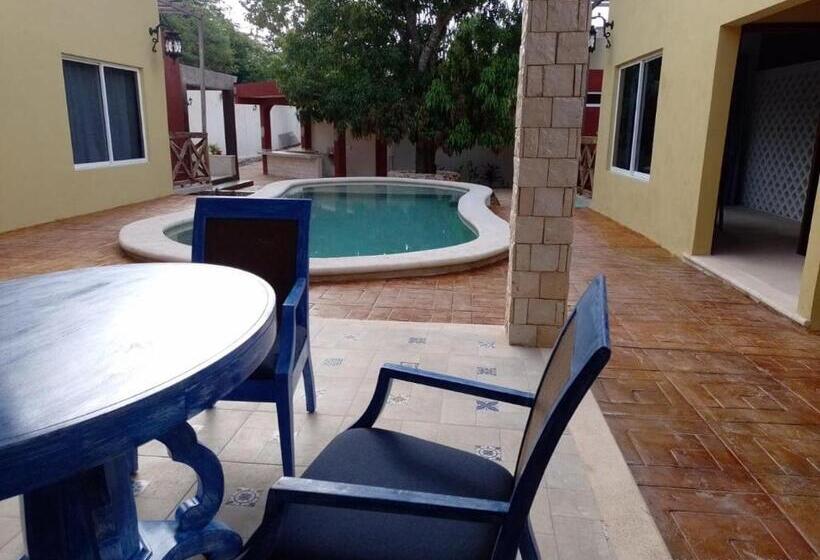 Pensionat Habitacion Kinich En Casa Nicté Há Valladolid