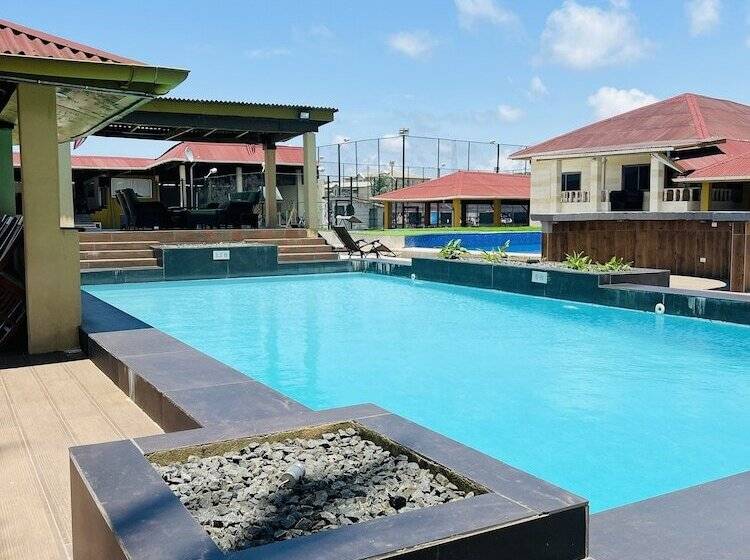 پانسیون Ocean Drive Beach Resort