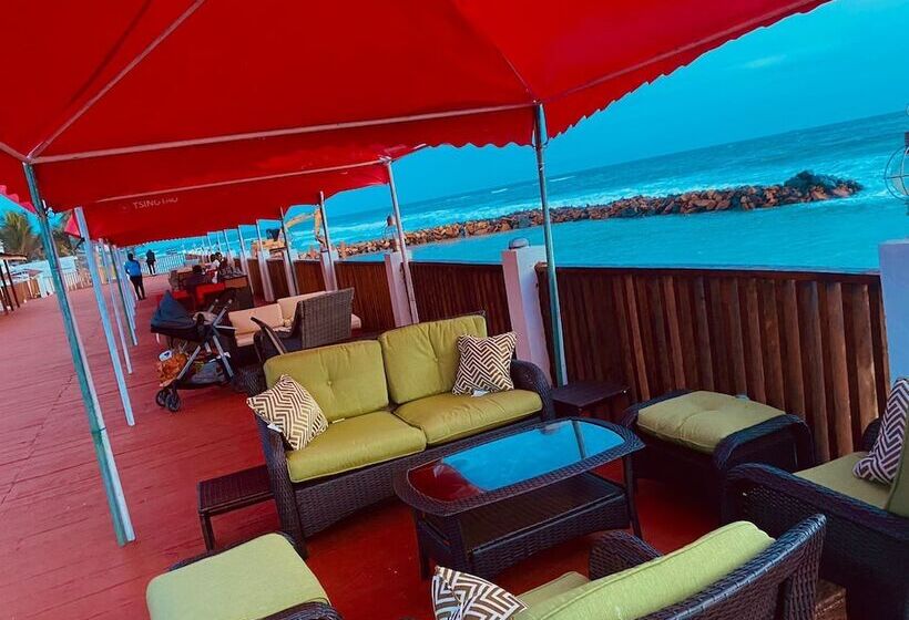 پانسیون Ocean Drive Beach Resort