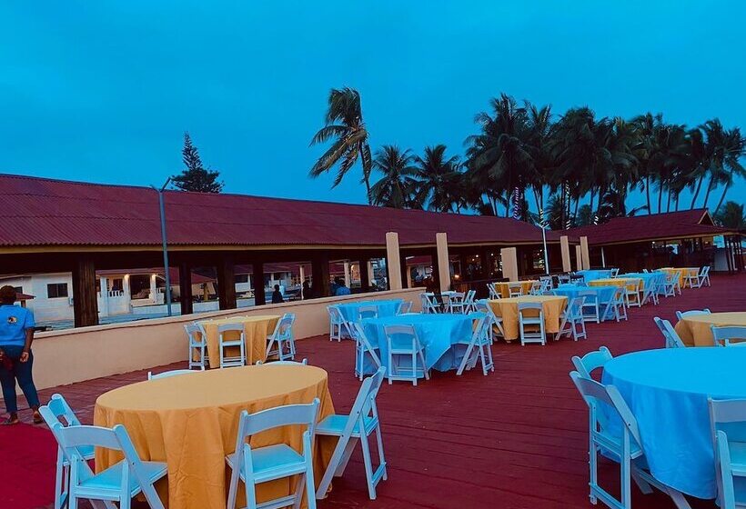 پانسیون Ocean Drive Beach Resort