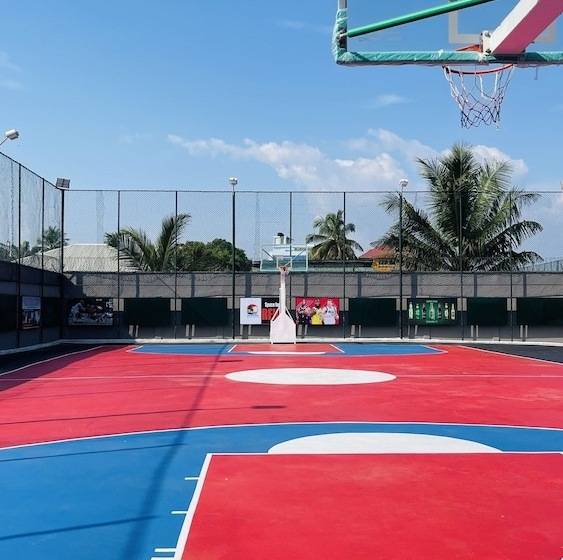 پانسیون Ocean Drive Beach Resort