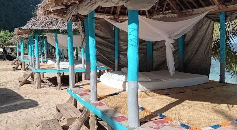 Aamiaismajoitus (B&B) Jaymy Beach Fales