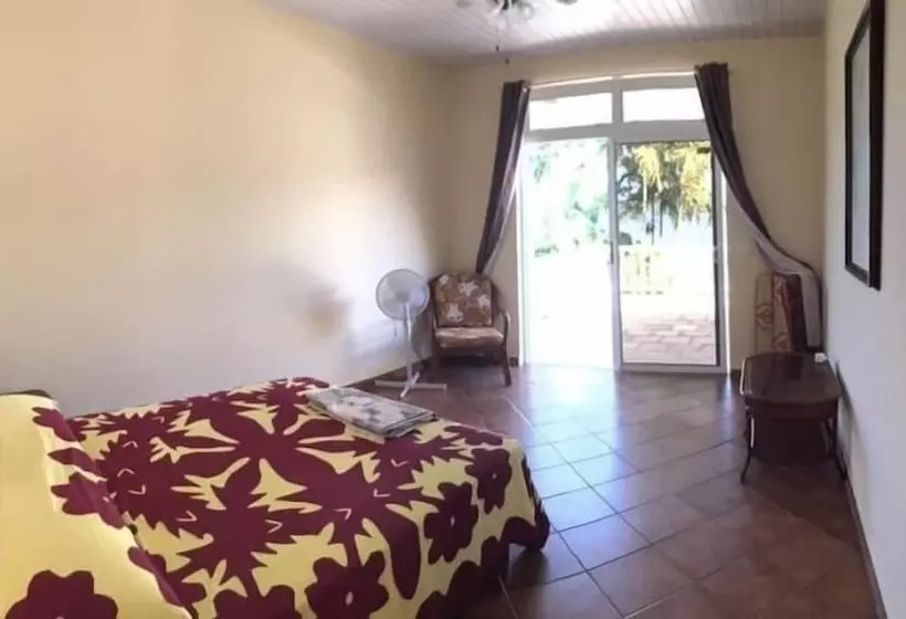 پانسیون Te Mana Lodge