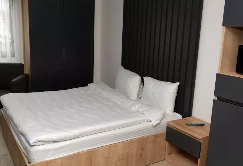 Hotel Pars Suites