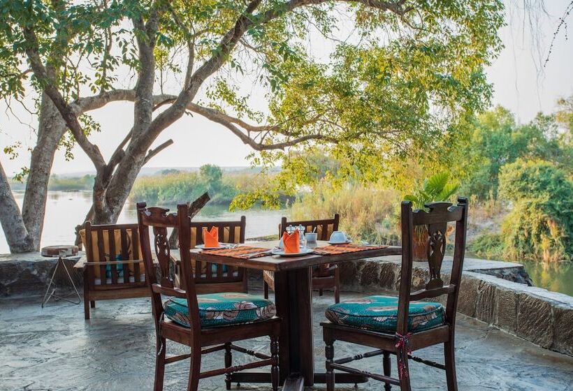 Hotel Tintswalo Siankaba