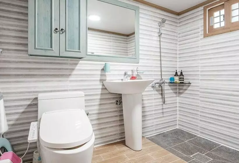 Jeju Motungedoljib Dogchaepension