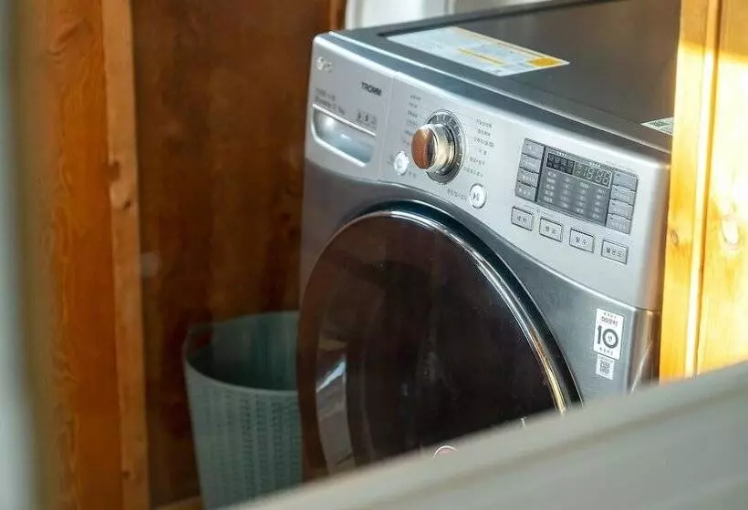 Jeju Motungedoljib Dogchaepension