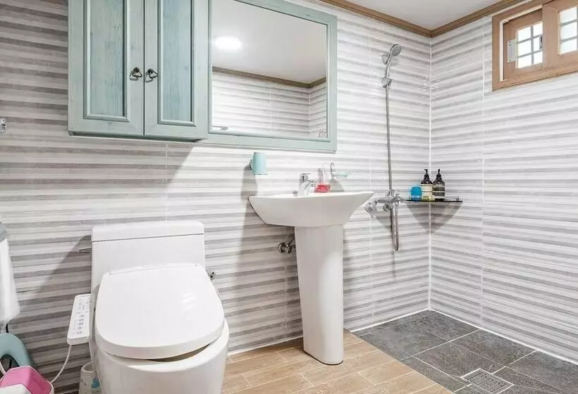 Jeju Motungedoljib Dogchaepension