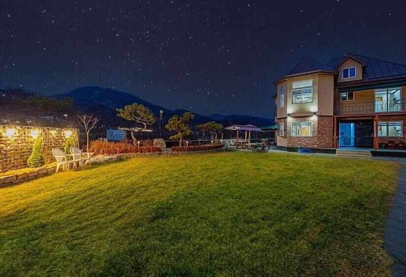 Pension Count Star Night