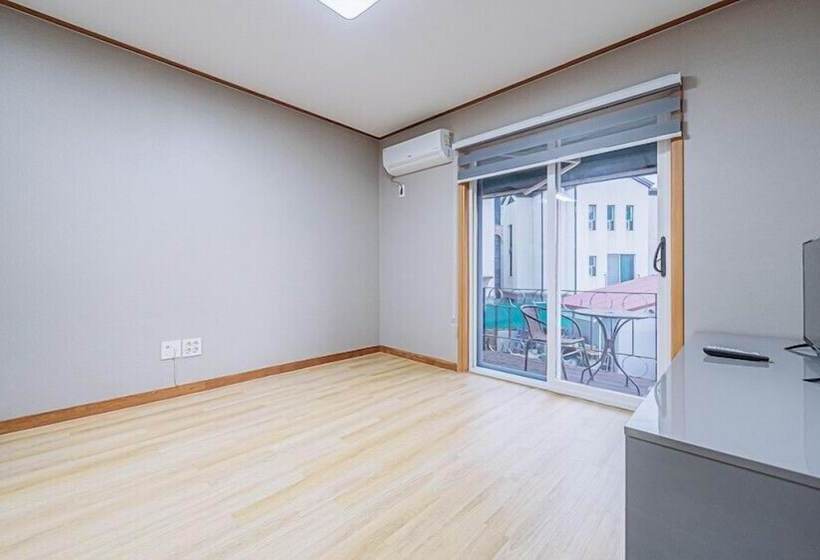 Pension Count Star Night