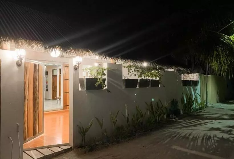 پانسیون Fins Dive And Leisure