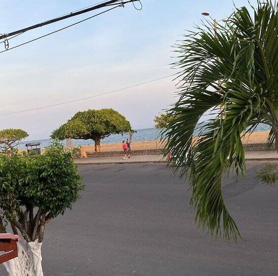 پانسیون Frente Al Mar Loft