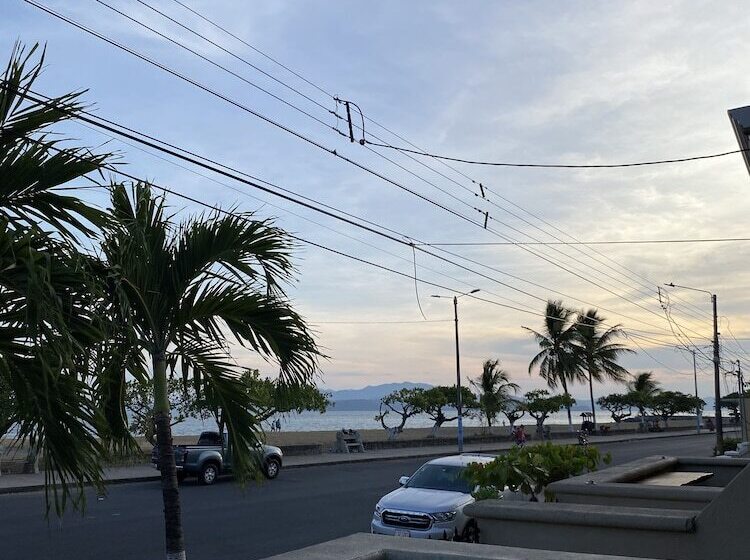 پانسیون Frente Al Mar Loft